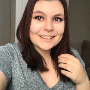 Meet your Posher, Virginia